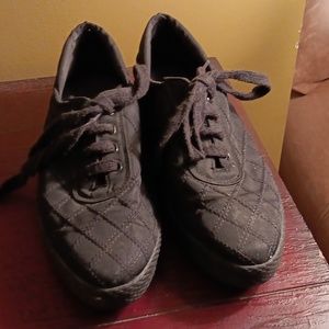 Stuart Weitzman sneakers 7.5